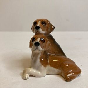 Beswick England Medium Pair Beagle Dogs Porcelain Figurine